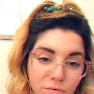 Meet your Posher, Allyson